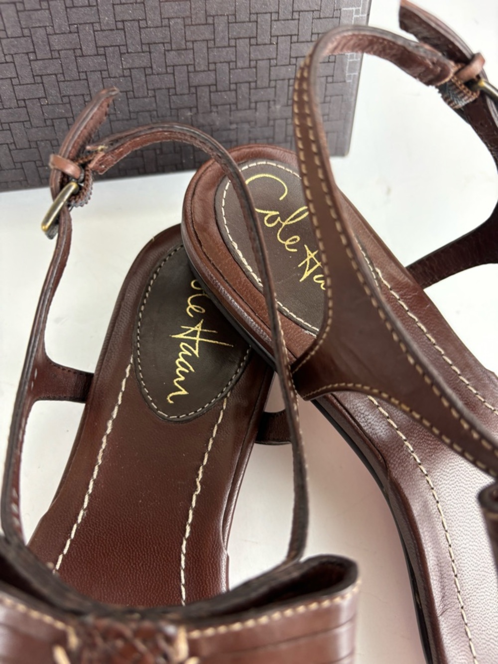 Cole Hasn AIR Huarache T-strap brown sandle-woman’s 7.5-NIB - Picture 4 of 11